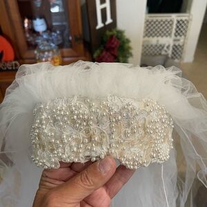 Bridal Pearl & Tulle Veil